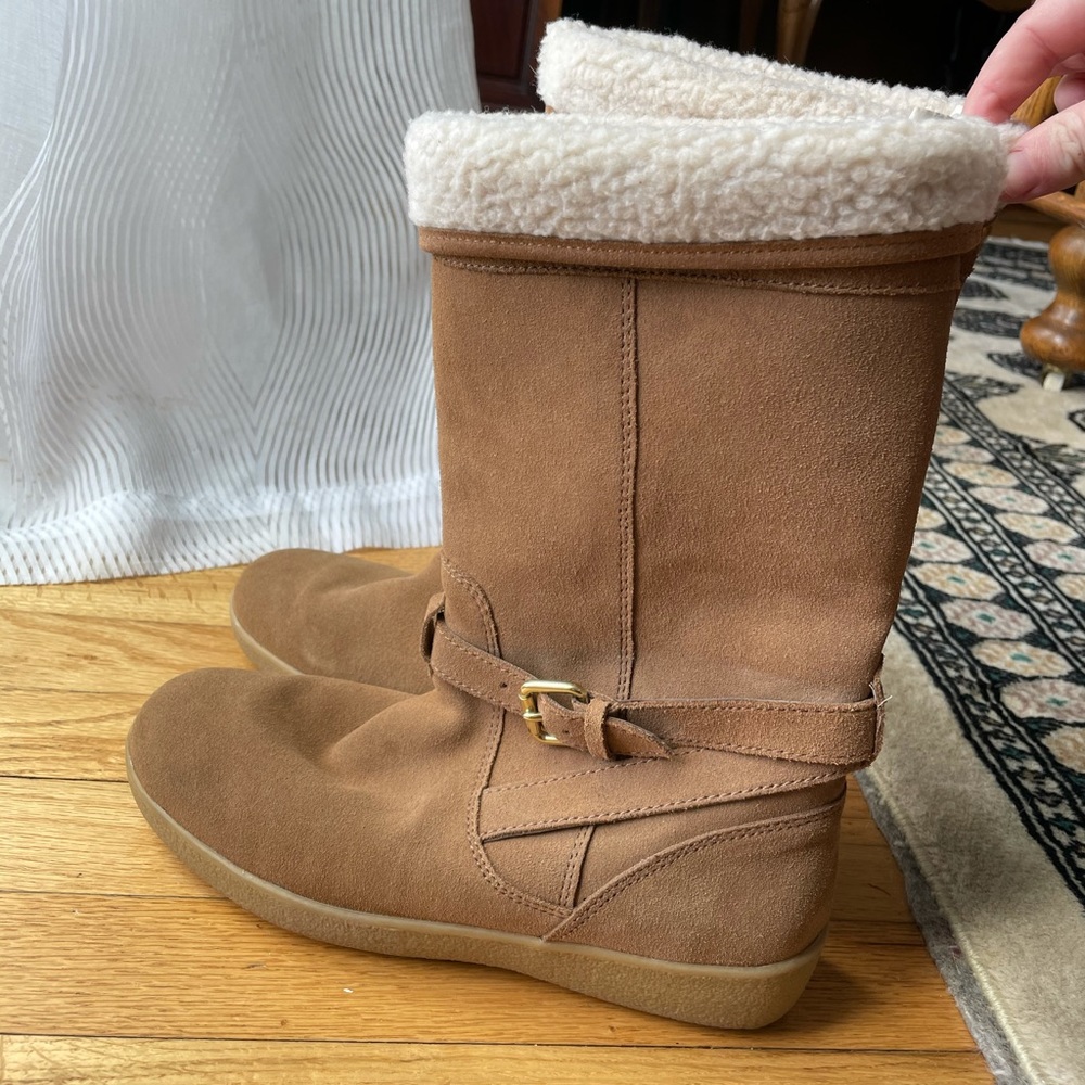 Coach fur lined boots